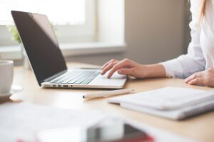 Emosi Laptop Lemot? Atasi Lewat 6 Cara Ini!